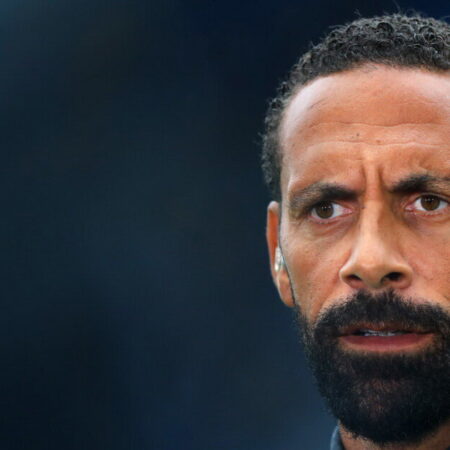 Rio Ferdinand Praises Harvey Elliott’s Professionalism After Stunning Goal vs PSG