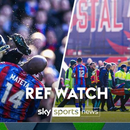 Millwall Fans Show Support for Goalkeeper Liam Roberts with Applause