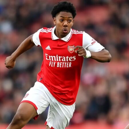 Myles Lewis-Skelly Substituted Early in PSV Clash After Yellow Card Scare