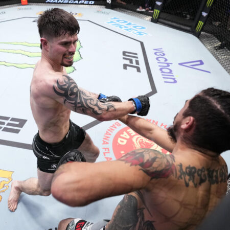 Тревор Пик снят с турнира UFC из-за странной травмы