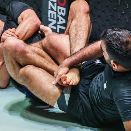 मिकी मुसुमेची ने हील हुक सबमिशन से पहला UFC BJJ बैंटमवेट खिताब जीता