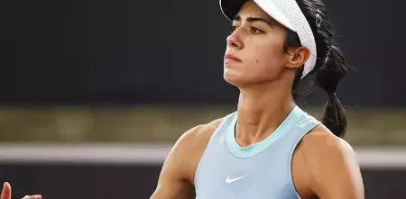 नाओमी ओसाका का ओसाका में जलवा: घरेलू कोर्ट पर धमाकेदार वापसी