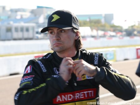 इंडीकार से F2 तक: कॉल्टन हरटा का ‘रिवर्स गियर’ का दांव और मोटरस्पोर्ट्स जगत की नई बहस